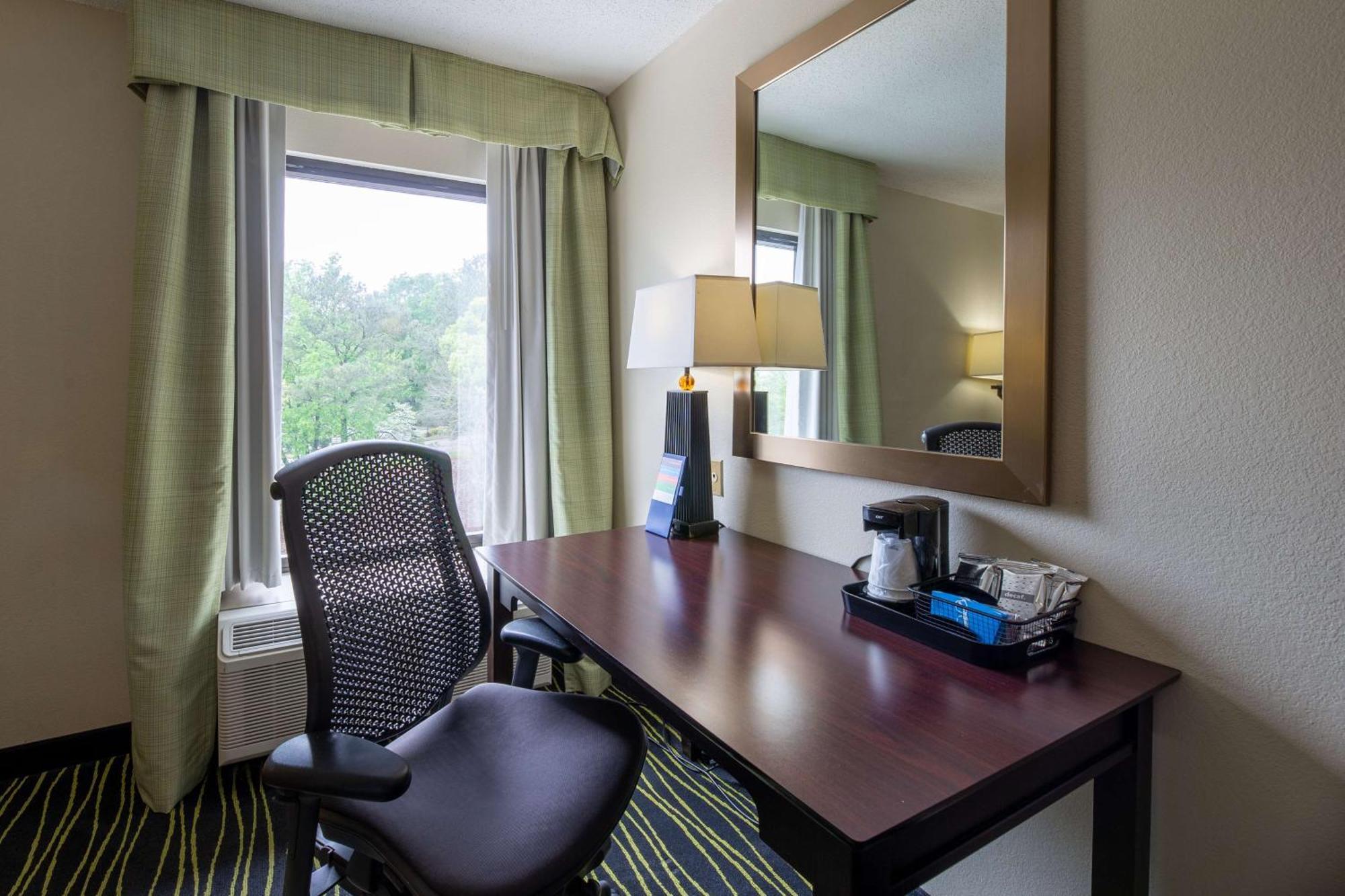 Hampton Inn Columbia I-26/Harbison Blvd Exterior foto