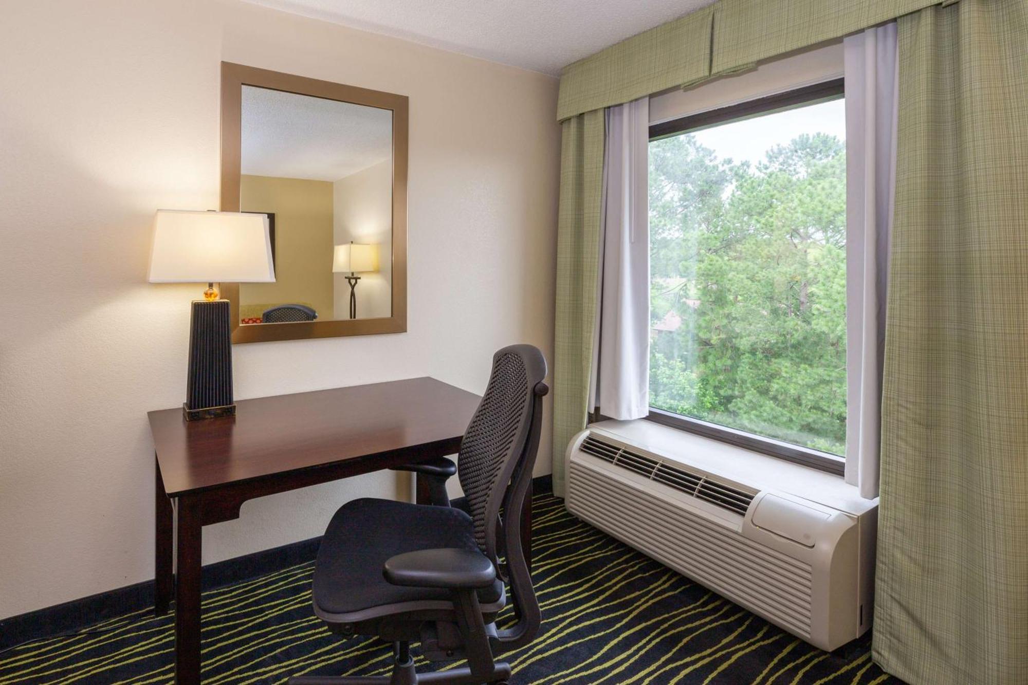 Hampton Inn Columbia I-26/Harbison Blvd Exterior foto